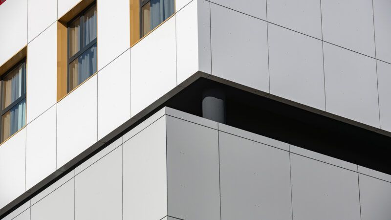 Centre Comercial Llac - EFAarquitectes